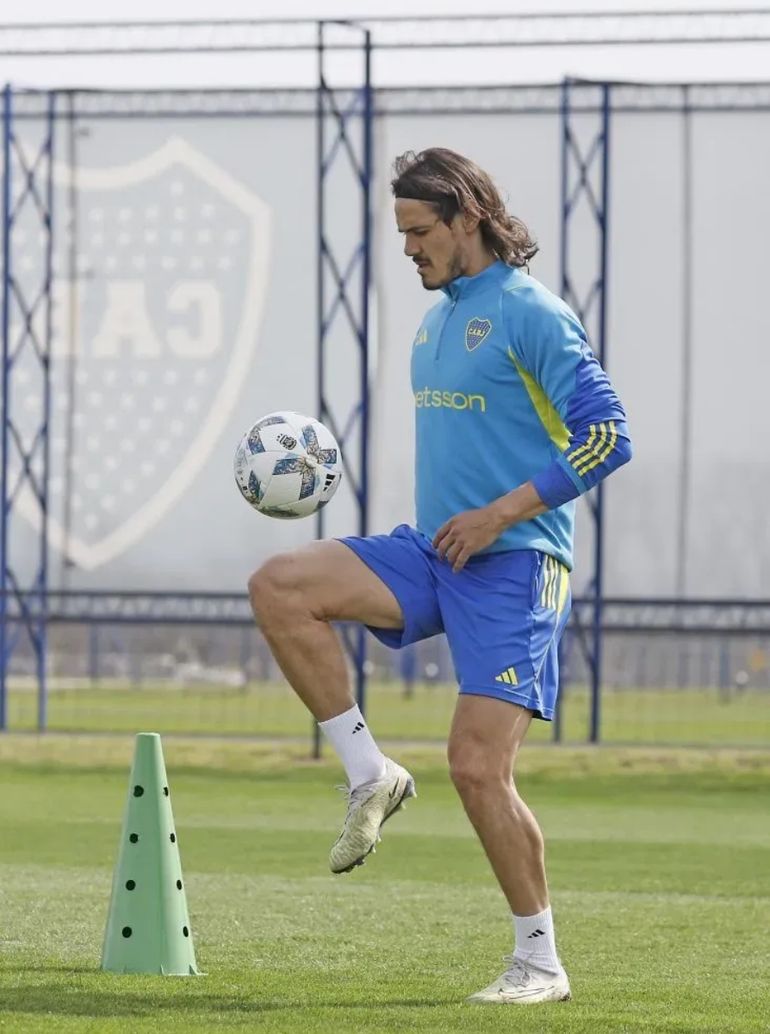 Edinson Cavani volvió a entrenarse con Boca Edinson Cavani volvió a entrenarse con Boca