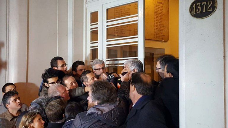 Acuerdo sin detalles: la Liga Profesional será dentro de AFA