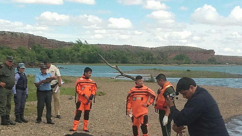 Hallaron a un hombre ahogado mientras se bañaba en El Chocón