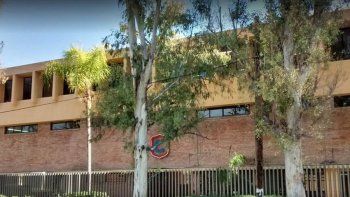 estudiante entro armado a un colegio y mato a tres personas estudiante entro armado a un colegio y mato a tres personas