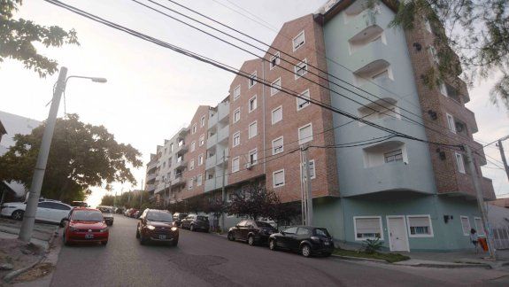 Ayer, al cierre de esta edición, los vecinos de Castelli al 200 se reunían en el hall para &nbsp;exigir mayor seguridad.