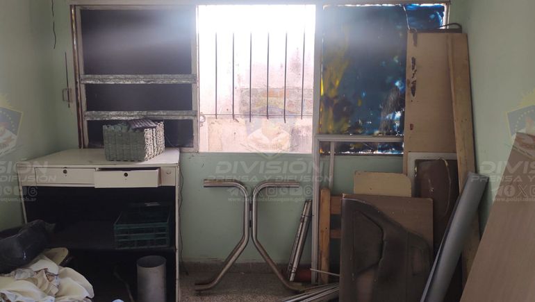 El delincuente tiene domicilio en la ciudad de Neuquén. El delincuente tiene domicilio en la ciudad de Neuquén.