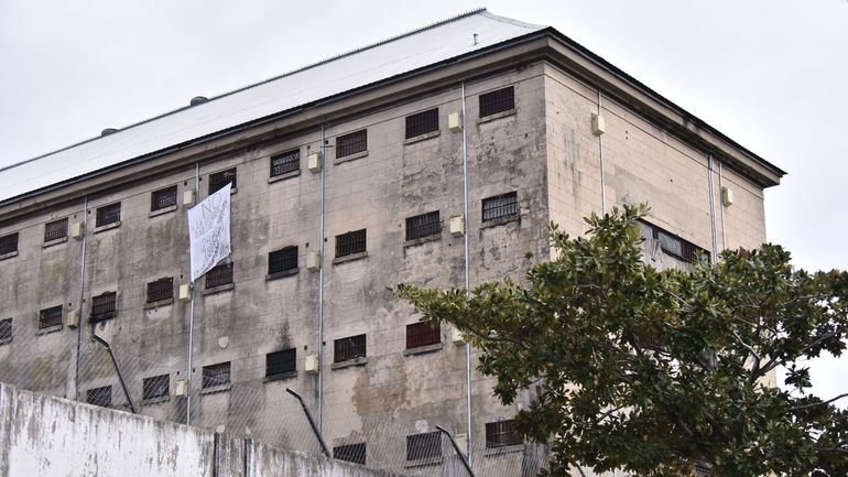 Insólito en el país: autorizan a un preso a hacer home office desde la cárcel de Devoto