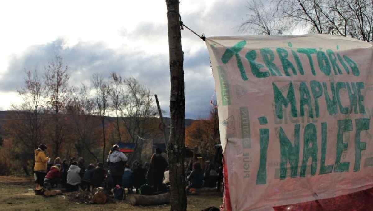 Un grupo de mapuches reclaman&nbsp; una mesa de diálogo en Río Negro
