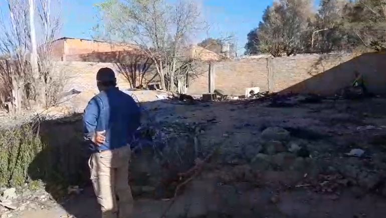 Desmantelaron dos aguantaderos de trapitos en Centenario