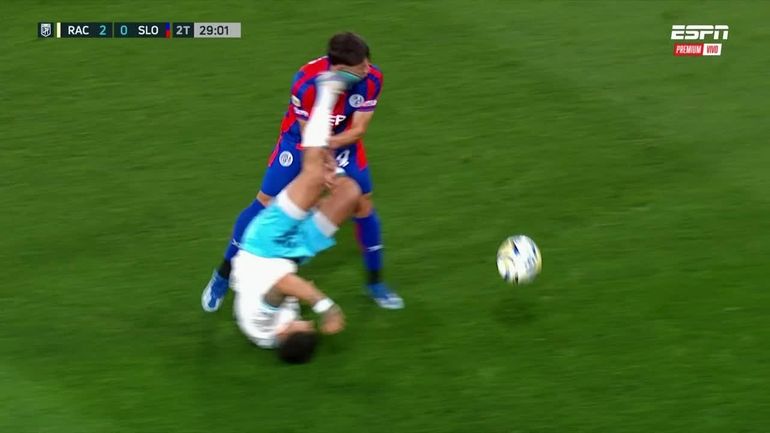 Racing - San Lorenzo no estuvo libre de polémicas.