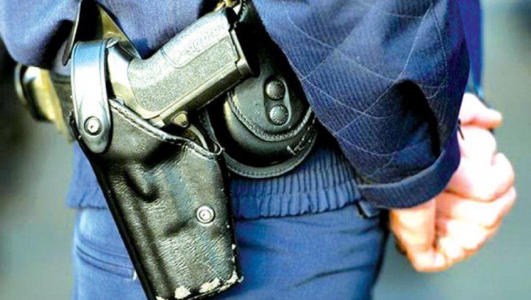 Policías evitaron un robo a disparos en el barrio Mariano Moreno