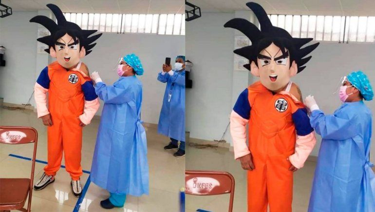 Facebook: hombre se vacunó contra Covid-19 disfrazado de Gokú. | Foto: Iván Orbegoso / Facebook.