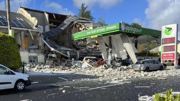 irlanda: exploto una estacion de servicio y provoco la muerte de diez personas irlanda: exploto una estacion de servicio y provoco la muerte de diez personas