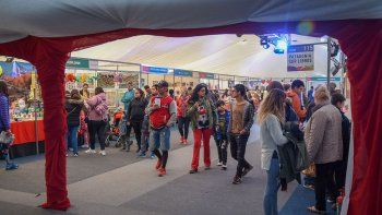 por la feria del libro ya pasaron 30 mil personas por la feria del libro ya pasaron 30 mil personas