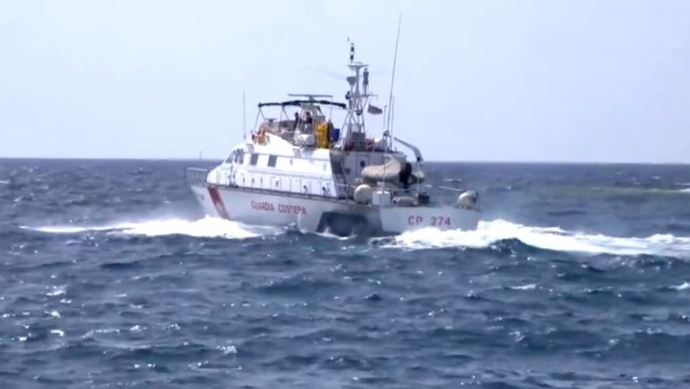 En el operativo desarrollado por el naufragio se pudo rescatar a 10 personas