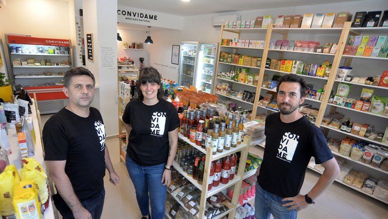 Jorgelina, Manuel y Juri, el staff creativo de Convidame.