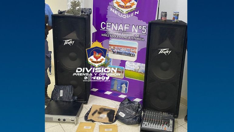 Viajó por unos días, le entraron a robar y hallaron el botín a pocos metros