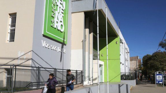 En Centenario, el intendente blanqueó a 160 empleados precarizados.