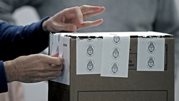 Abrieron las escuelas y comienzan las elecciones legislativas