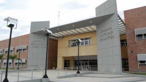 Lo echaron por amenazar con hacer abortos sin anestesia