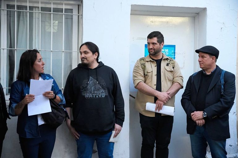 Santiago Rosa y los otros guías a cargo del recorrido. Foto Santiago Rosa. Santiago Rosa y los otros guías a cargo del recorrido. Foto Santiago Rosa.