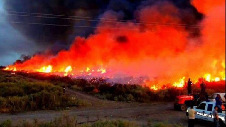 Se reactivaron los incendios en el Valle Medio rionegrino