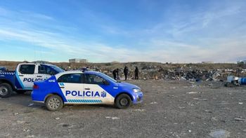 Hallaron un bebé muerto en el Vertedero Municipal de Caleta Olivia. Hallaron un bebé muerto en el Vertedero Municipal de Caleta Olivia.