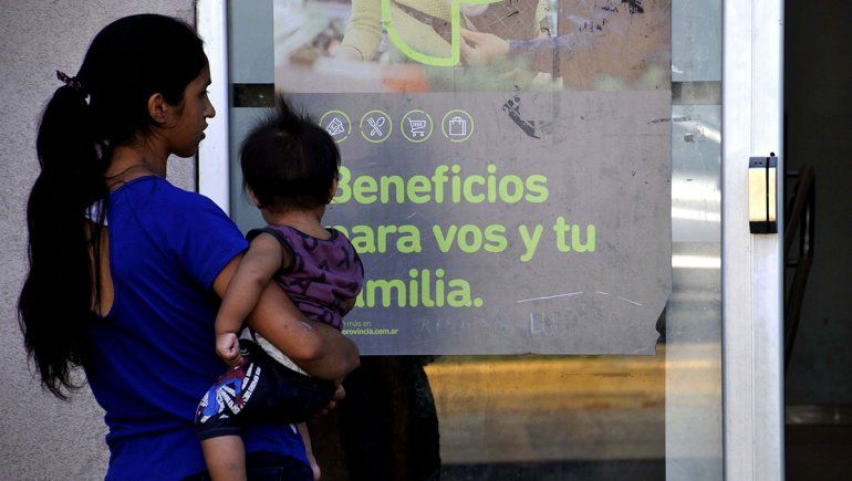 Casi 1,5 millón de inscriptos en un día para cobrar el Ingreso Familiar de Emergencia