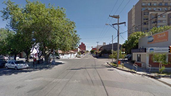 Calle Entre Ríos casi Islas Malvinas.