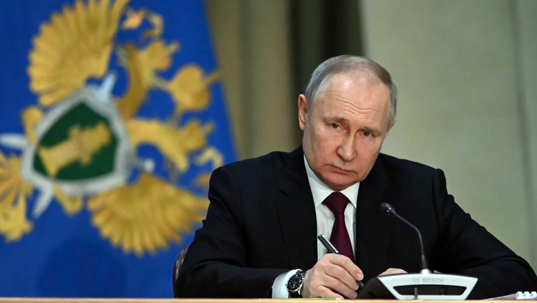 La CPI emitió una orden de detención contra Putin