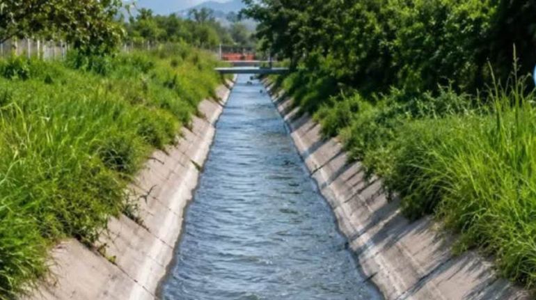 Canal derivador de riego de Perico, conocido popularmente como el “canal de la muerte”.