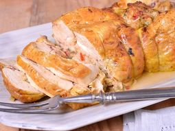 Pollo relleno: cómo hacer la receta económica y rápida de Jimena Monteverde Pollo relleno: cómo hacer la receta económica y rápida de Jimena Monteverde