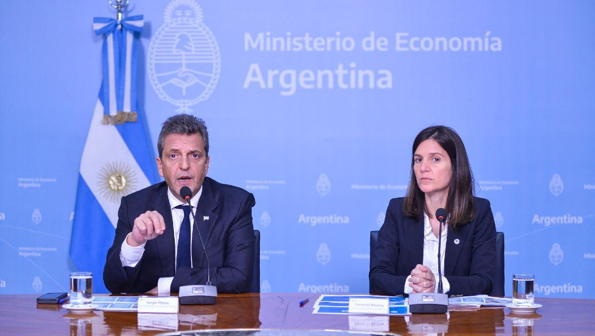 Anuncian aumento a jubilados nacionales: 23