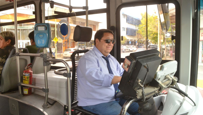 Se jubiló San Martín, el colectivero que solo faltó un día