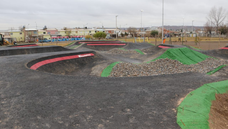 Cuenta regresiva para la pista de pumptruck en el Oeste