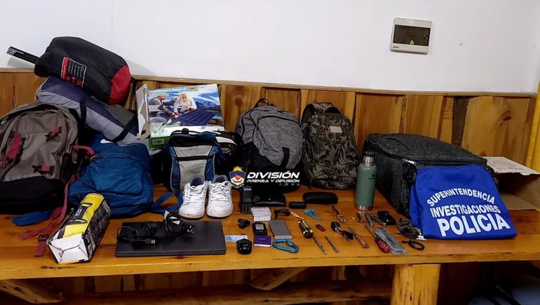 Los delató su accionar y les descubrieron elementos robados