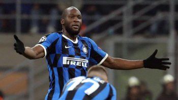 Lukaku no lo puede creer. Lukaku no lo puede creer.