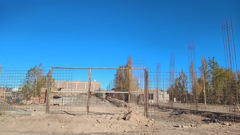 Las construcciones sobre tierras del IPVU en la meseta ya se extienden y son imparables. Las construcciones sobre tierras del IPVU en la meseta ya se extienden y son imparables.