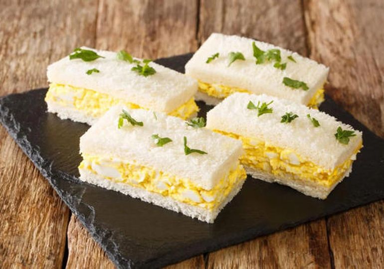 Los sándwiches de miga japonés, que se hicieron virales, incluyen pocos ingredientes. Los sándwiches de miga japonés, que se hicieron virales, incluyen pocos ingredientes.