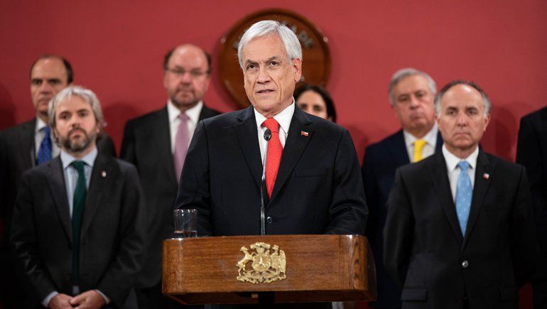 Los cambios de Piñera no sacaron a los chilenos de las calles: se registraron nuevos incidentes
