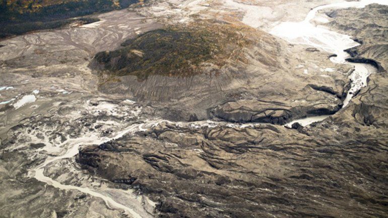 El agua ya no va al cauce del río Slims
