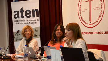 Colegio de abogados- Jornada de aten  (6).JPG