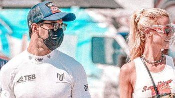 manu urcera no pega una y las redes se la agarran con nicole manu urcera no pega una y las redes se la agarran con nicole