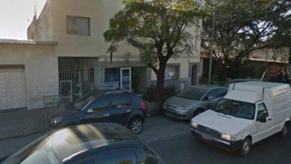 Los cuatro reclusos forzaron una reja y escaparon corriendo.