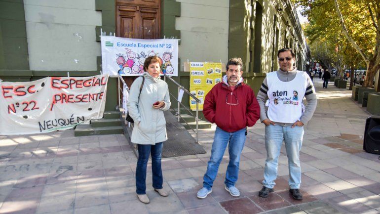 Docentes de la Escuela Especial 22 reclaman un edificio propio