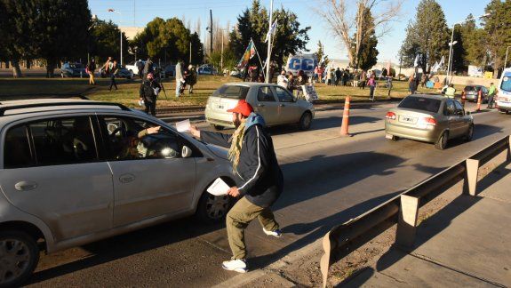 La CCC reclamará con ollas populares en los puentes carreteros