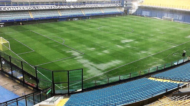 Confirmado: las lluvias no dieron tregua y el Boca-River se postergó para mañana a las 16