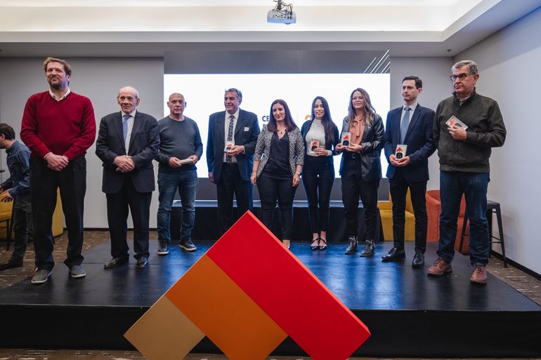 Los miembros del directorio del Centro Pyme- ADENEU. Los miembros del directorio del Centro Pyme- ADENEU.