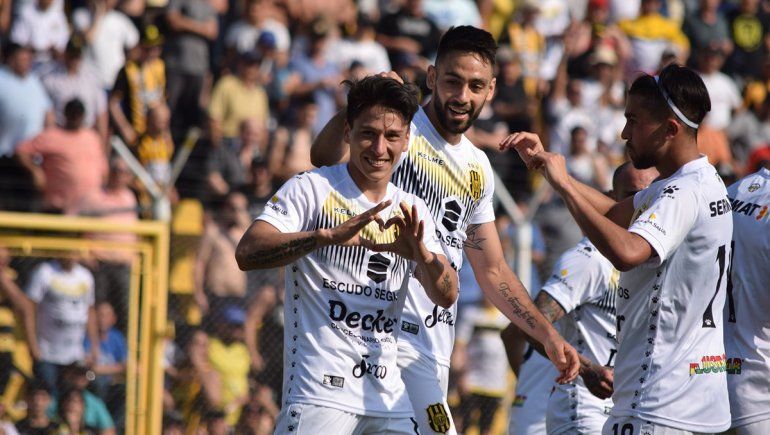 En el partido más esperado, la peor actuación de Cipo que fue goleado por Olimpo