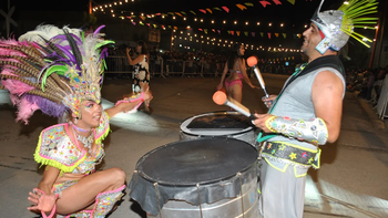 las historias del carnaval de zapala, el mas grande de la patagonia