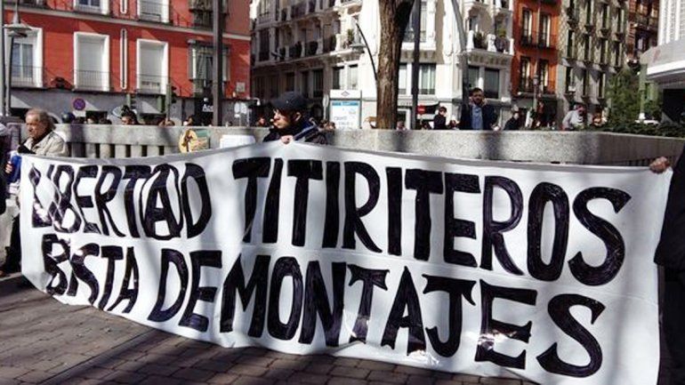 Manifestantes pidieron ayer la libertad a los artistas en Madrid.