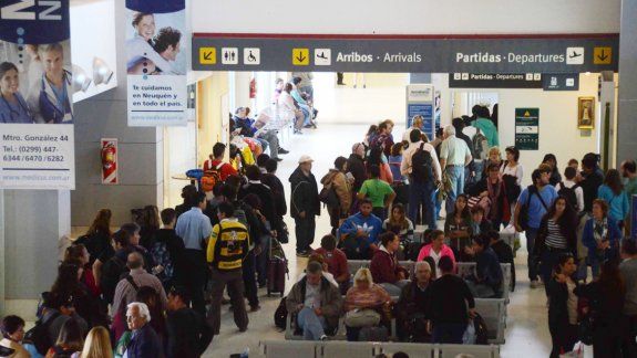 Neuquén-Buenos Aires suma una frecuencia de vuelo