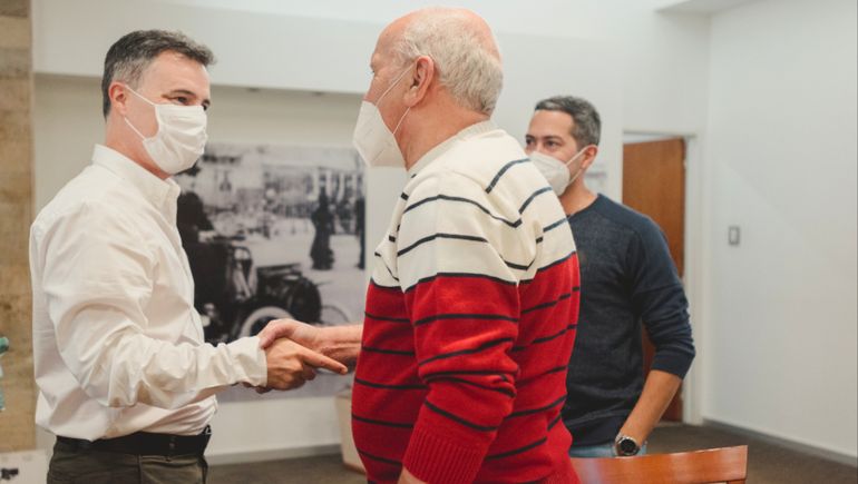 Alberto López con el presidente de Renault, Pablo Sibilla. Foto: gentileza Gonzalo Gorocito.