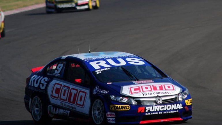 Manu Urcera recuperó la punta del campeonato en el Turismo Nacional